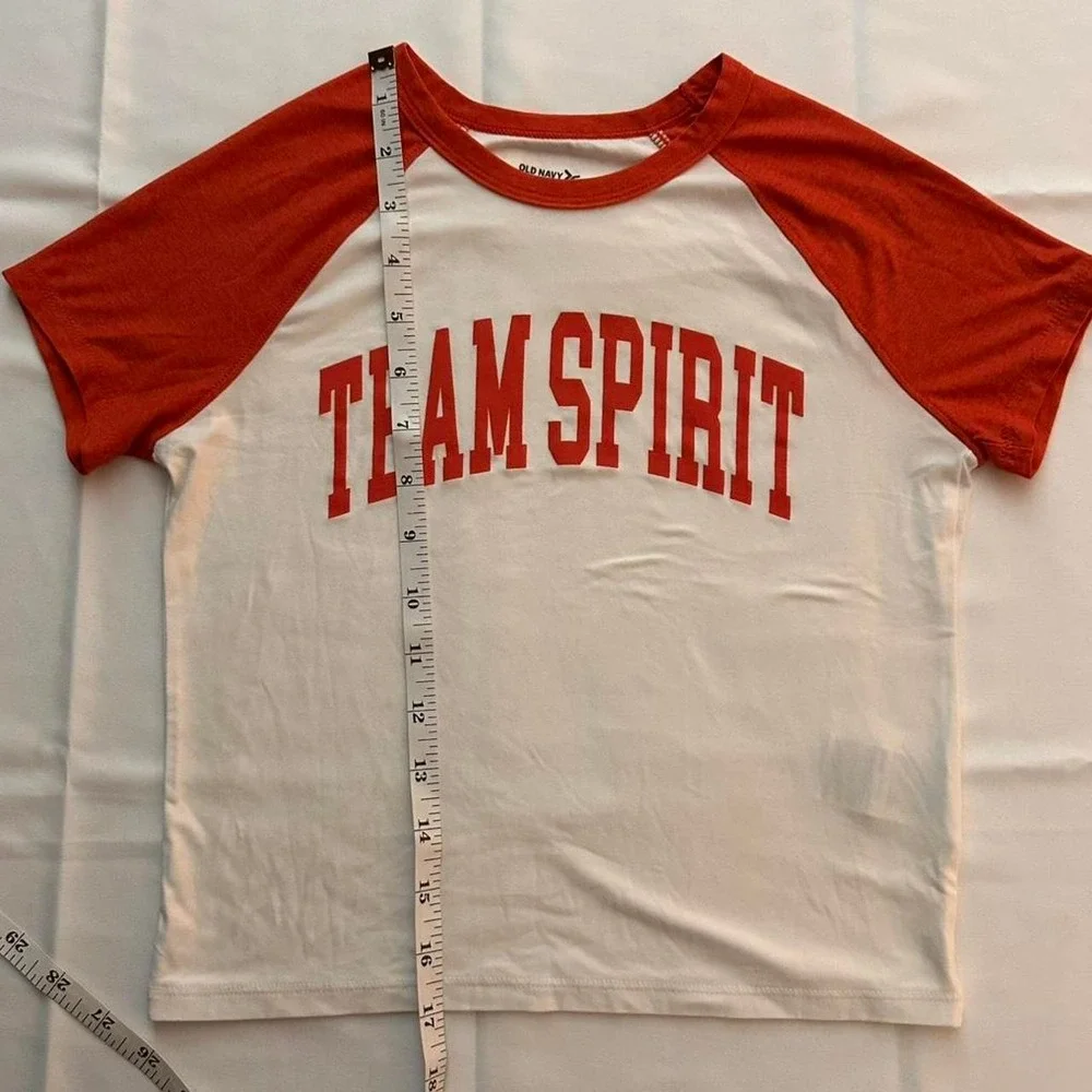 Old Navy t-shirt kids Medium